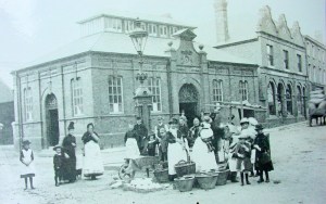 Market Day, note no clock tower